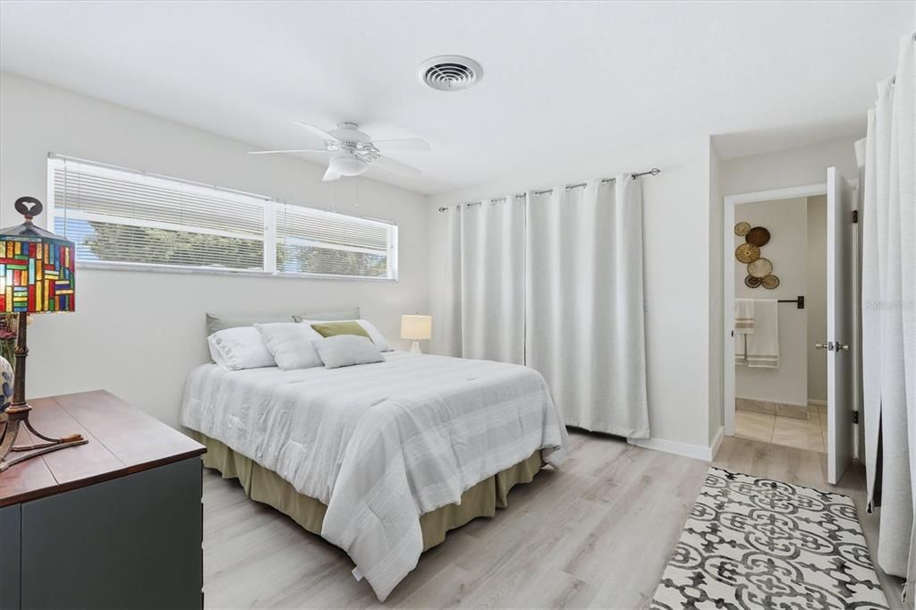 For Sale: $689,000 (4 beds, 3 baths, 2895 Square Feet)