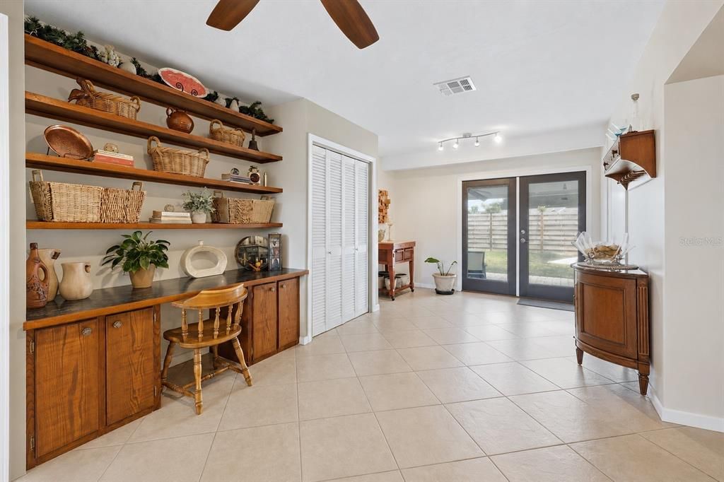 For Sale: $689,000 (4 beds, 3 baths, 2895 Square Feet)
