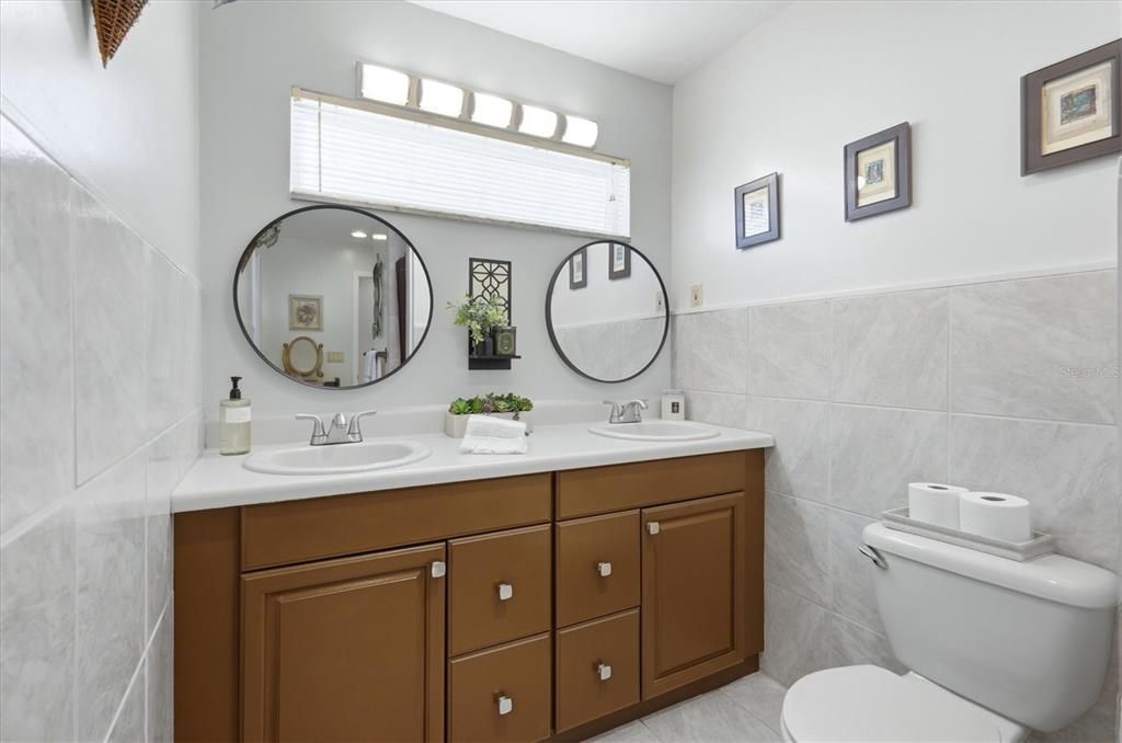 For Sale: $689,000 (4 beds, 3 baths, 2895 Square Feet)