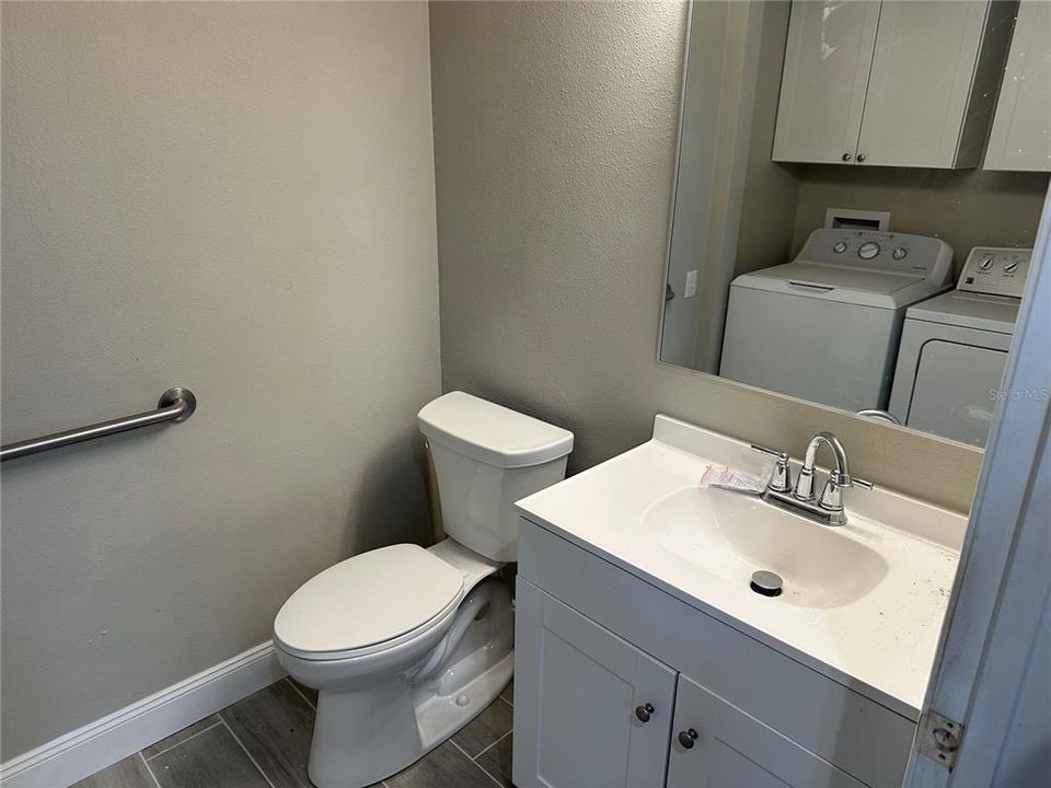 For Sale: $249,900 (2 beds, 2 baths, 1252 Square Feet)