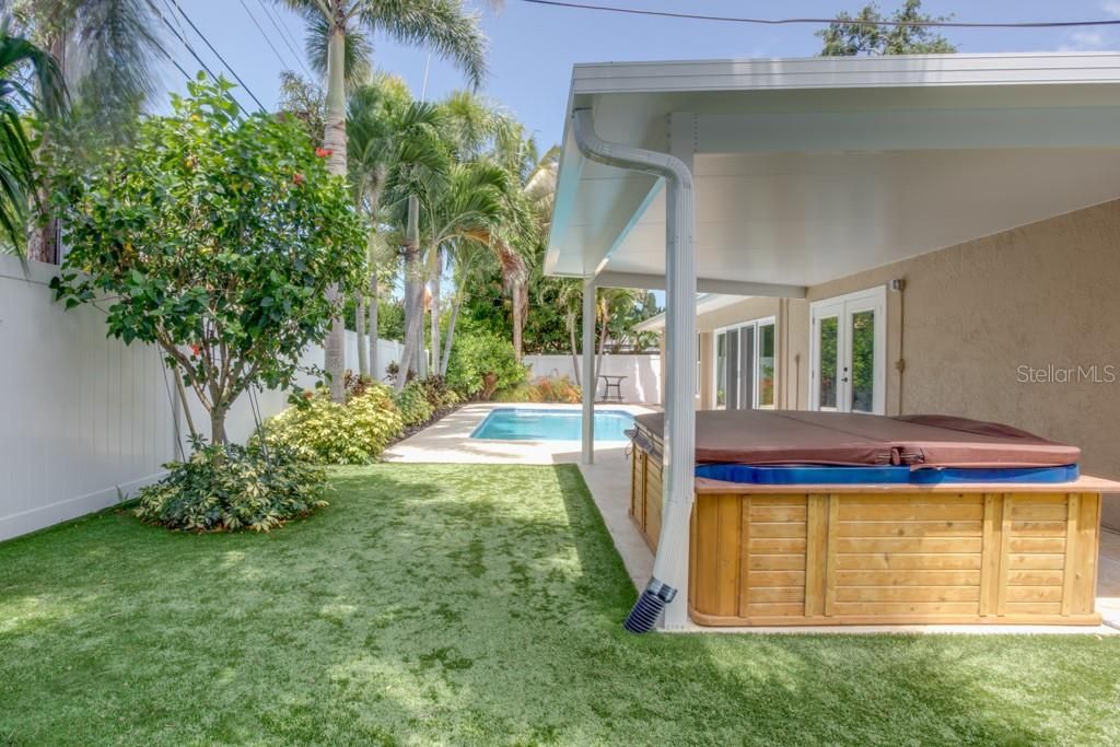En Venta: $650,000 (3 camas, 2 baños, 2123 Pies cuadrados)