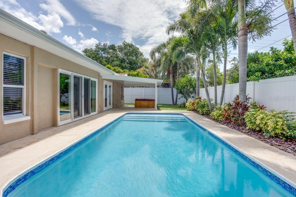 En Venta: $650,000 (3 camas, 2 baños, 2123 Pies cuadrados)