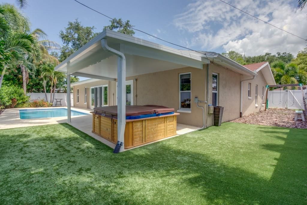En Venta: $650,000 (3 camas, 2 baños, 2123 Pies cuadrados)