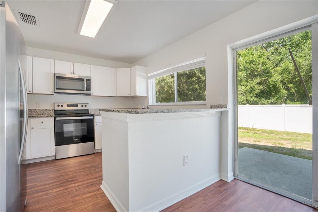 En Venta: $315,000 (4 camas, 2 baños, 1481 Pies cuadrados)