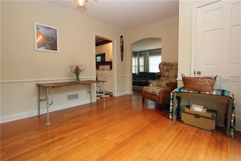 В аренду: $1,899 (2 спален, 1 ванн, 1272 Квадратных фут)