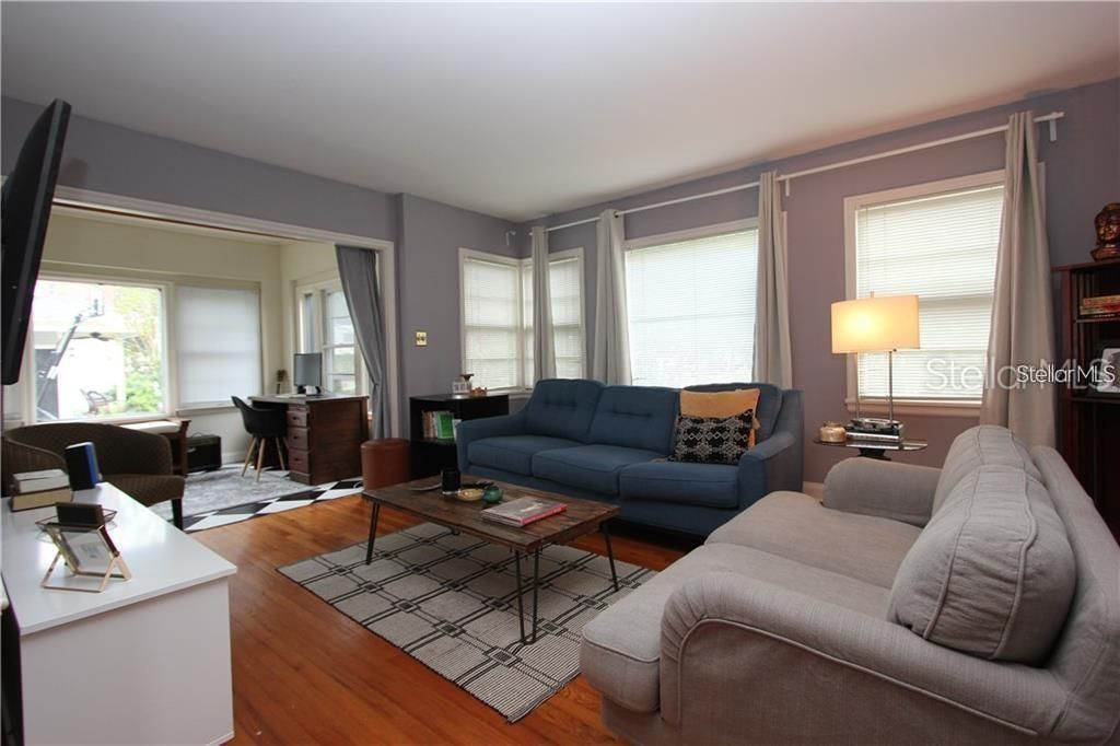 В аренду: $1,899 (2 спален, 1 ванн, 1272 Квадратных фут)