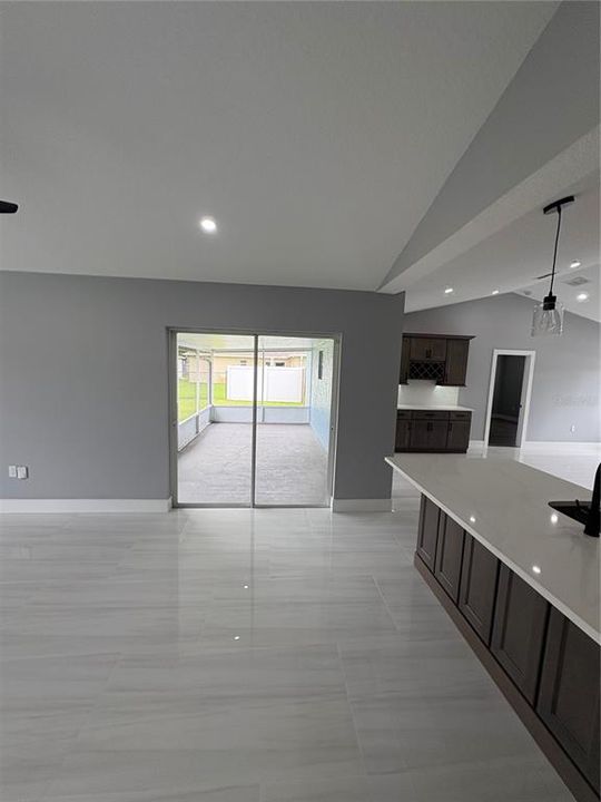For Rent: $2,150 (3 beds, 2 baths, 1510 Square Feet)