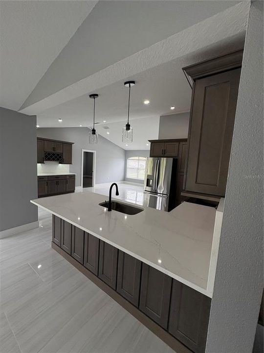 For Rent: $2,150 (3 beds, 2 baths, 1510 Square Feet)