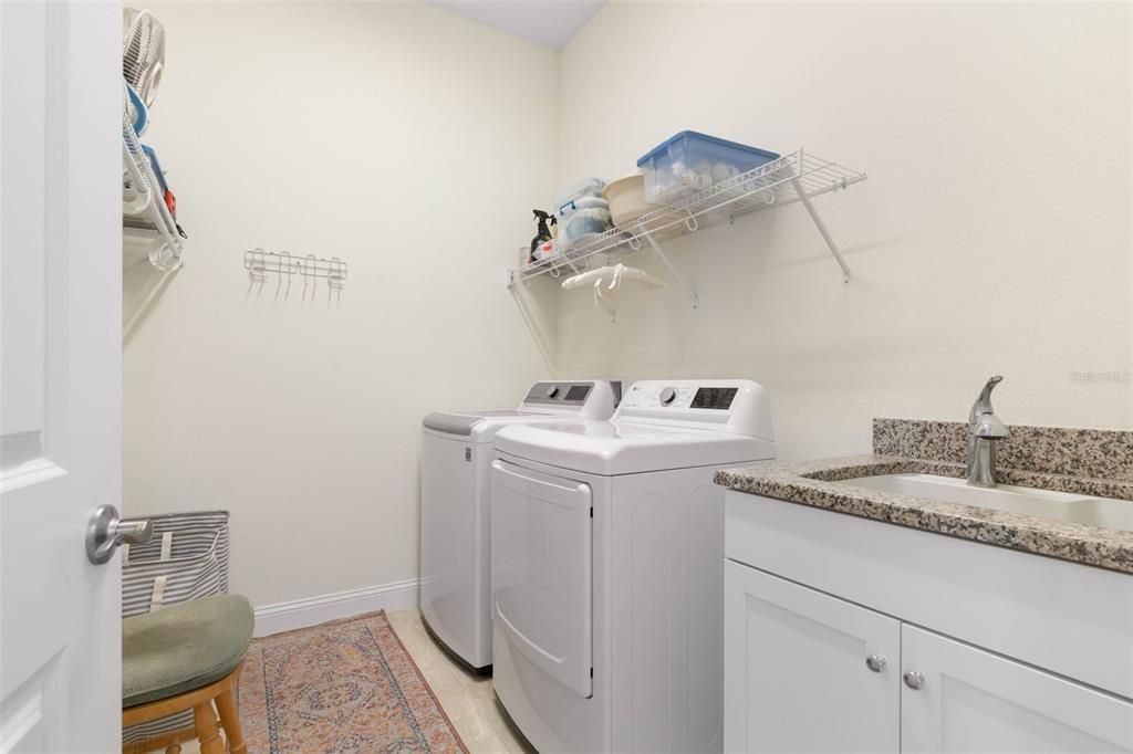 For Sale: $675,000 (3 beds, 3 baths, 2619 Square Feet)