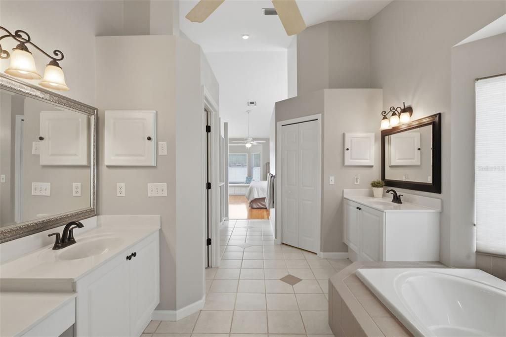 For Sale: $750,000 (4 beds, 3 baths, 2608 Square Feet)