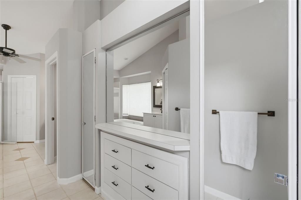 For Sale: $750,000 (4 beds, 3 baths, 2608 Square Feet)
