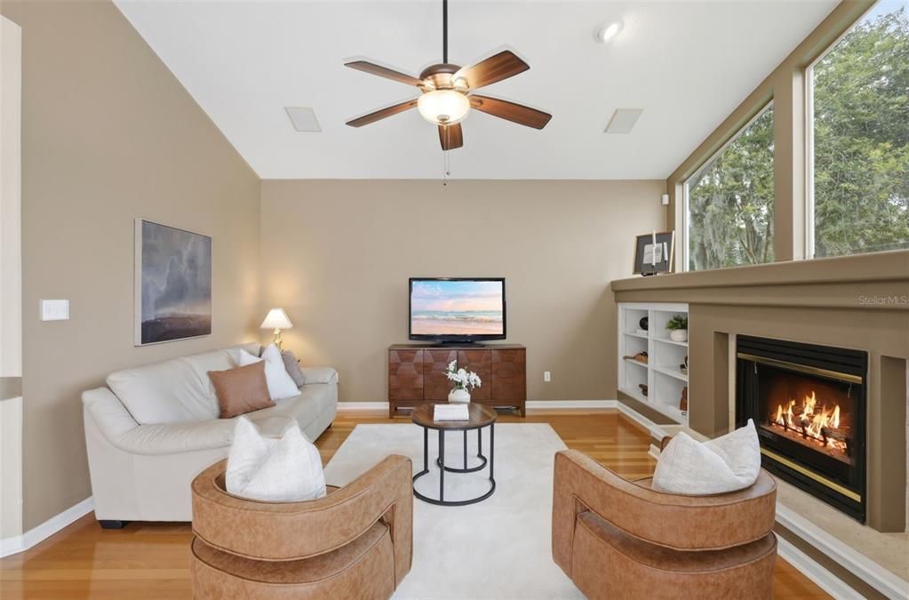 For Sale: $750,000 (4 beds, 3 baths, 2608 Square Feet)