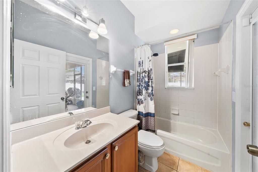For Sale: $449,900 (5 beds, 4 baths, 2862 Square Feet)