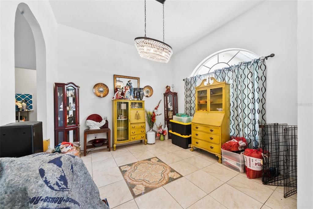 For Sale: $449,900 (5 beds, 4 baths, 2862 Square Feet)