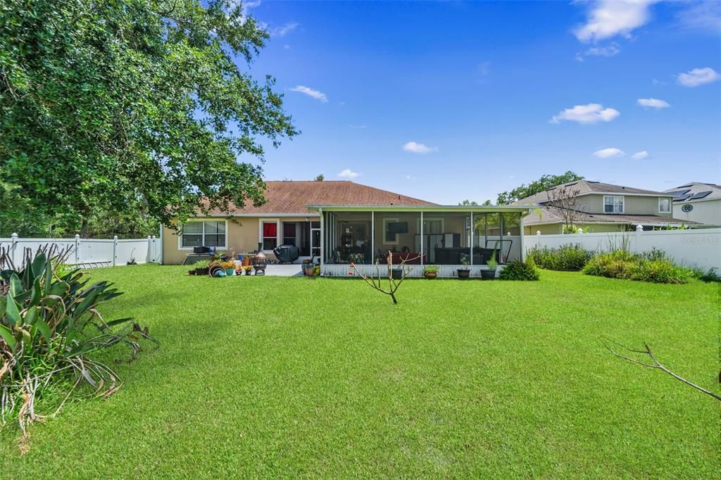 For Sale: $449,900 (5 beds, 4 baths, 2862 Square Feet)