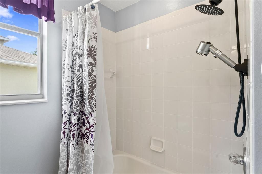 For Sale: $449,900 (5 beds, 4 baths, 2862 Square Feet)