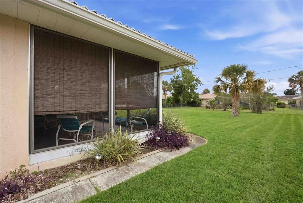 For Sale: $399,000 (3 beds, 2 baths, 1955 Square Feet)