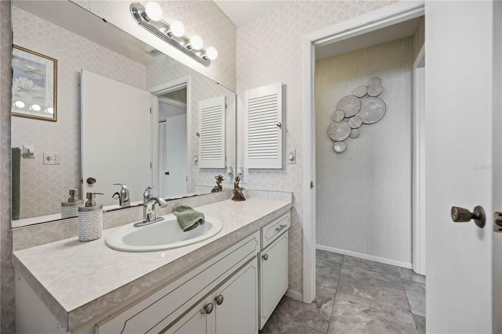 For Sale: $399,000 (3 beds, 2 baths, 1955 Square Feet)