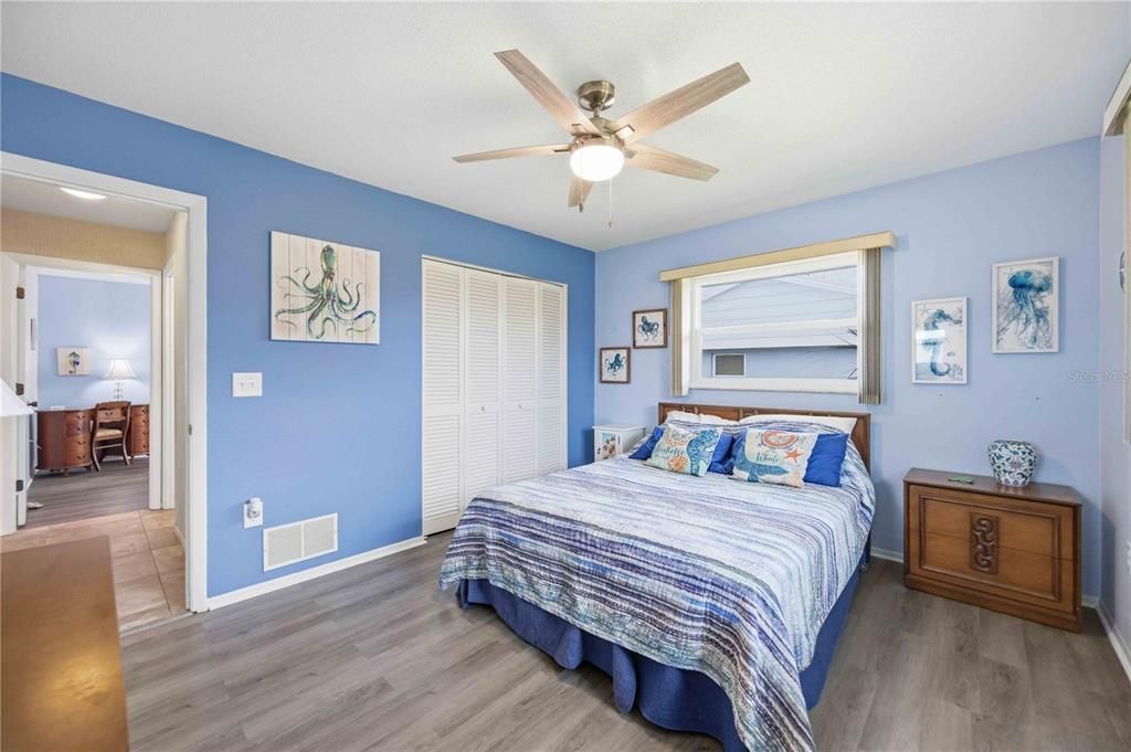 For Sale: $399,000 (3 beds, 2 baths, 1955 Square Feet)