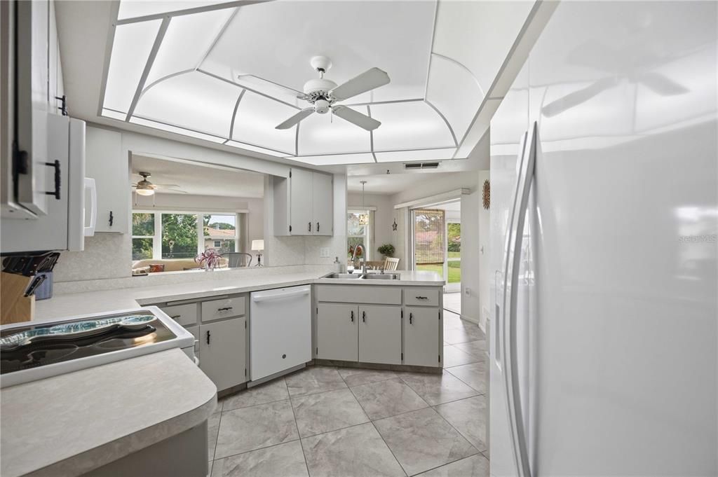 For Sale: $399,000 (3 beds, 2 baths, 1955 Square Feet)