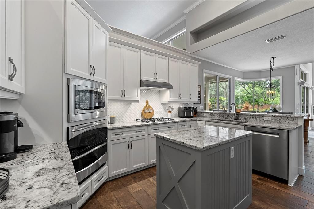 For Sale: $1,100,000 (4 beds, 4 baths, 3566 Square Feet)
