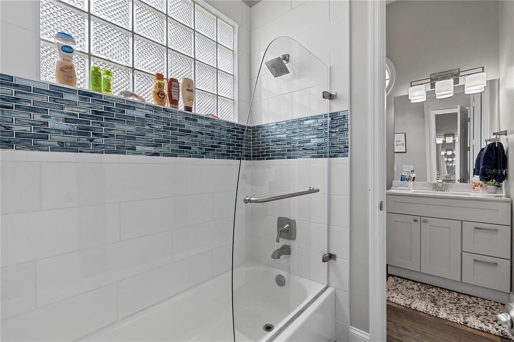 For Sale: $1,100,000 (4 beds, 4 baths, 3566 Square Feet)