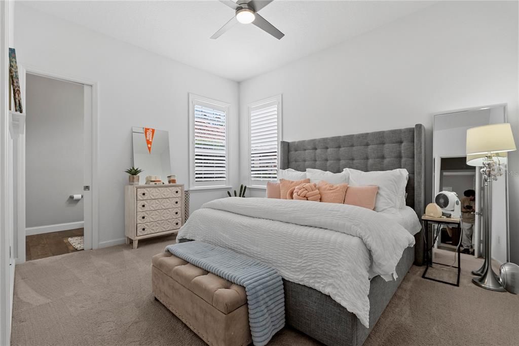 For Sale: $1,100,000 (4 beds, 4 baths, 3566 Square Feet)