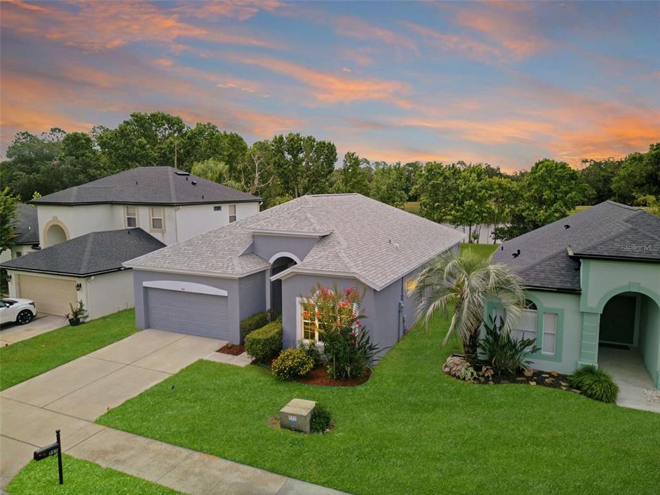 En Venta: $470,000 (3 camas, 2 baños, 1896 Pies cuadrados)