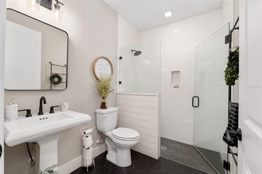 For Sale: $1,490,000 (3 beds, 3 baths, 2274 Square Feet)