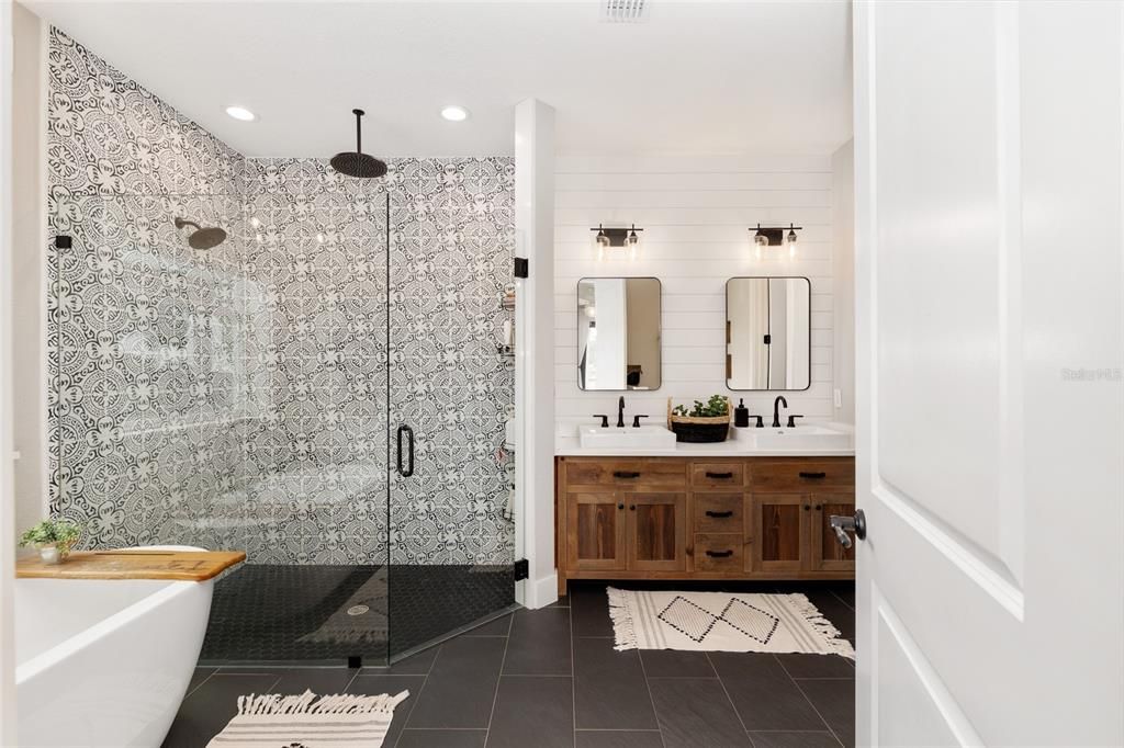For Sale: $1,490,000 (3 beds, 3 baths, 2274 Square Feet)