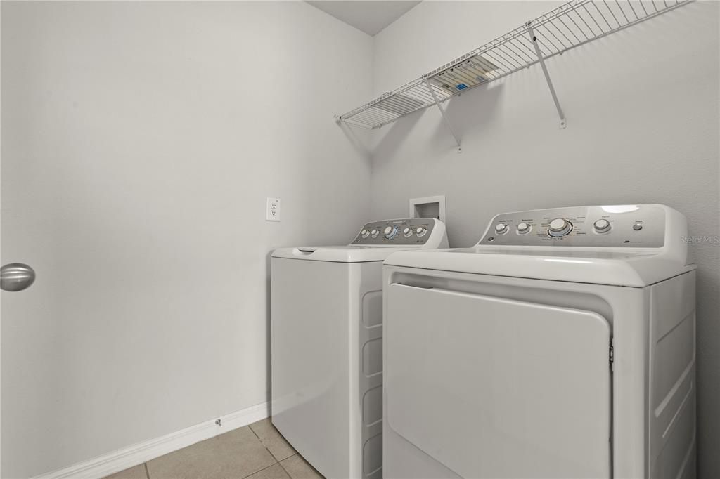 For Rent: $2,600 (3 beds, 2 baths, 1897 Square Feet)