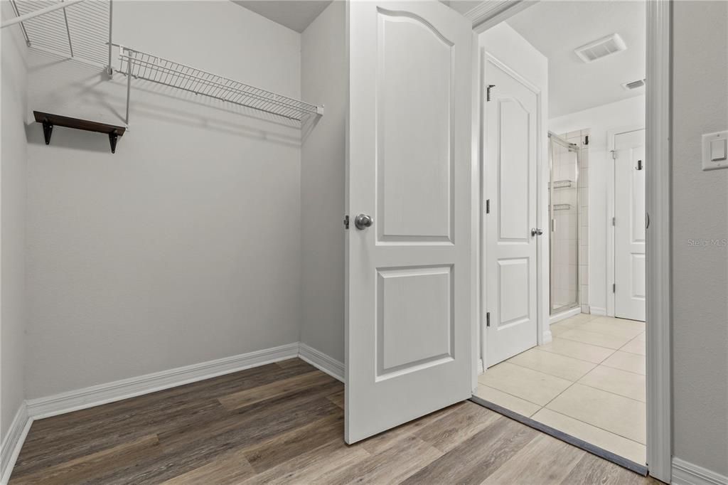For Rent: $2,600 (3 beds, 2 baths, 1897 Square Feet)