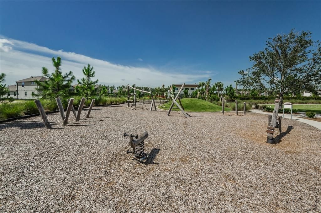 Active With Contract: $515,000 (4 beds, 2 baths, 1864 Square Feet)