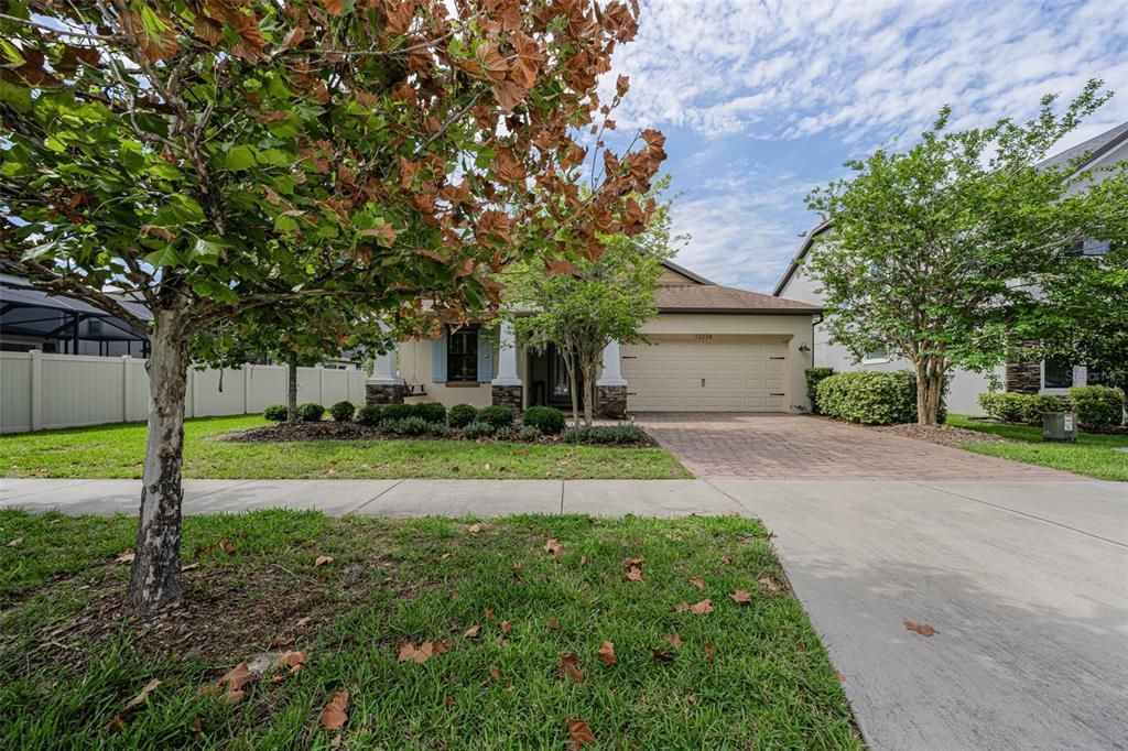 Active With Contract: $515,000 (4 beds, 2 baths, 1864 Square Feet)