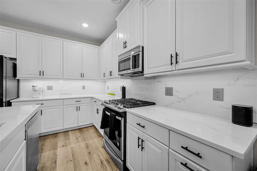 Active With Contract: $515,000 (4 beds, 2 baths, 1864 Square Feet)