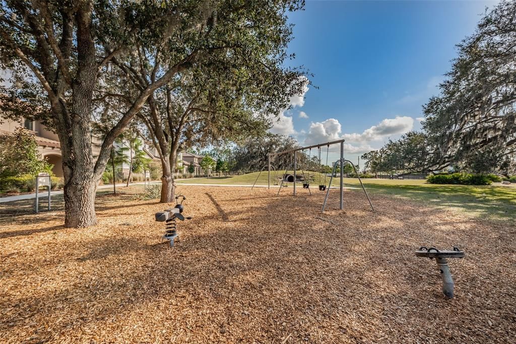 Active With Contract: $515,000 (4 beds, 2 baths, 1864 Square Feet)