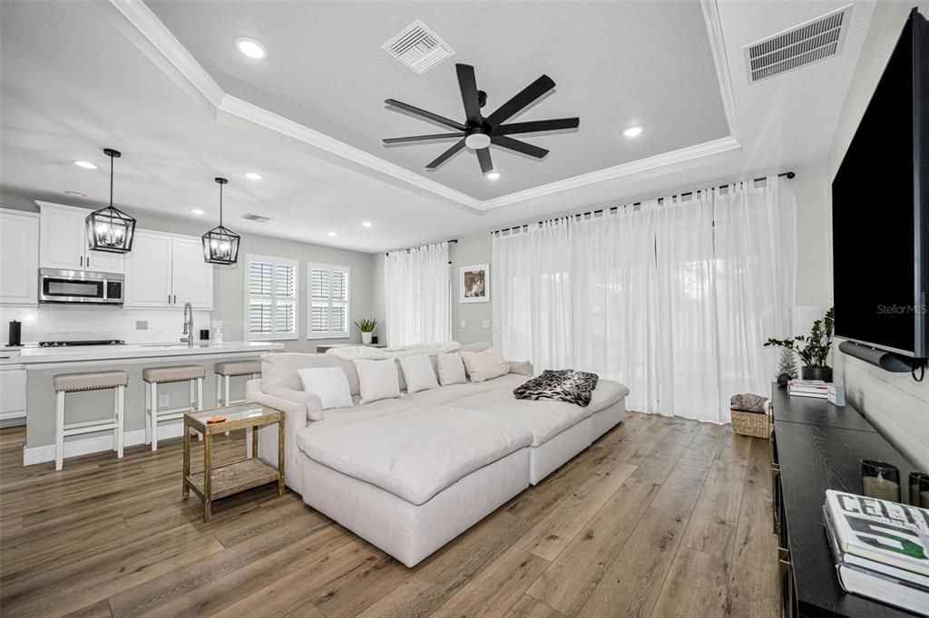 Active With Contract: $515,000 (4 beds, 2 baths, 1864 Square Feet)