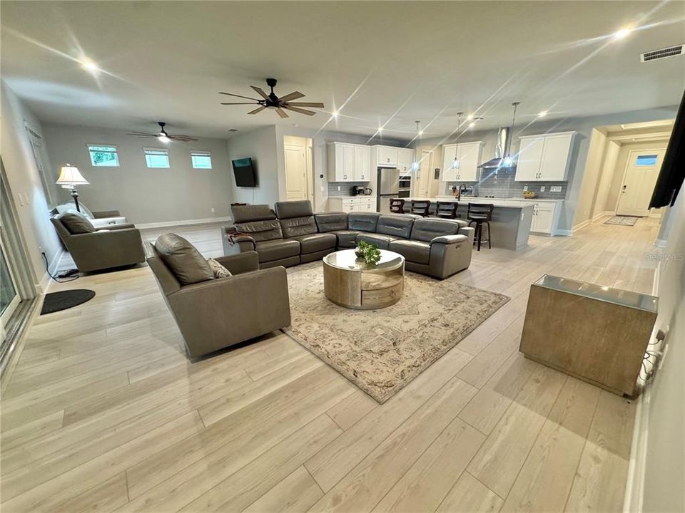For Sale: $779,000 (4 beds, 3 baths, 2576 Square Feet)