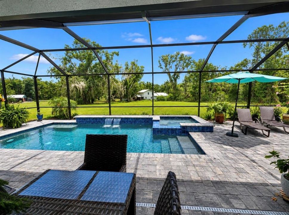 For Sale: $779,000 (4 beds, 3 baths, 2576 Square Feet)