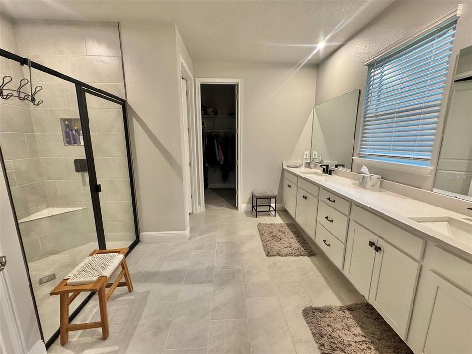For Sale: $779,000 (4 beds, 3 baths, 2576 Square Feet)