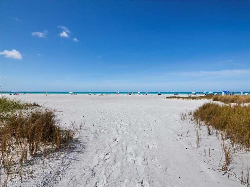 For Rent: $6,500 (2 beds, 2 baths, 1316 Square Feet)