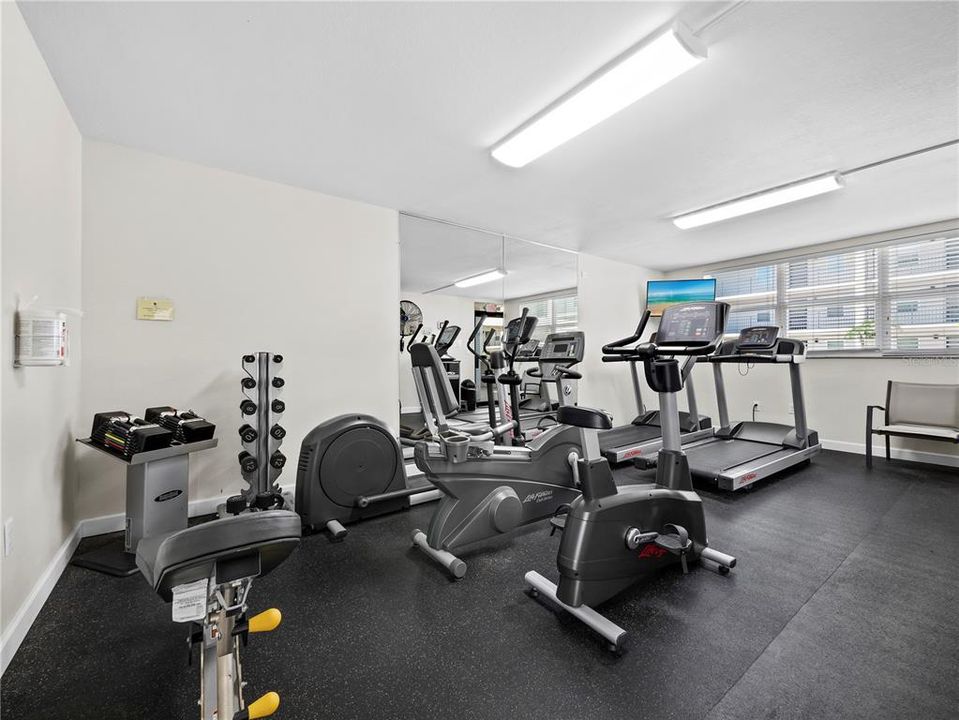 For Rent: $6,500 (2 beds, 2 baths, 1316 Square Feet)