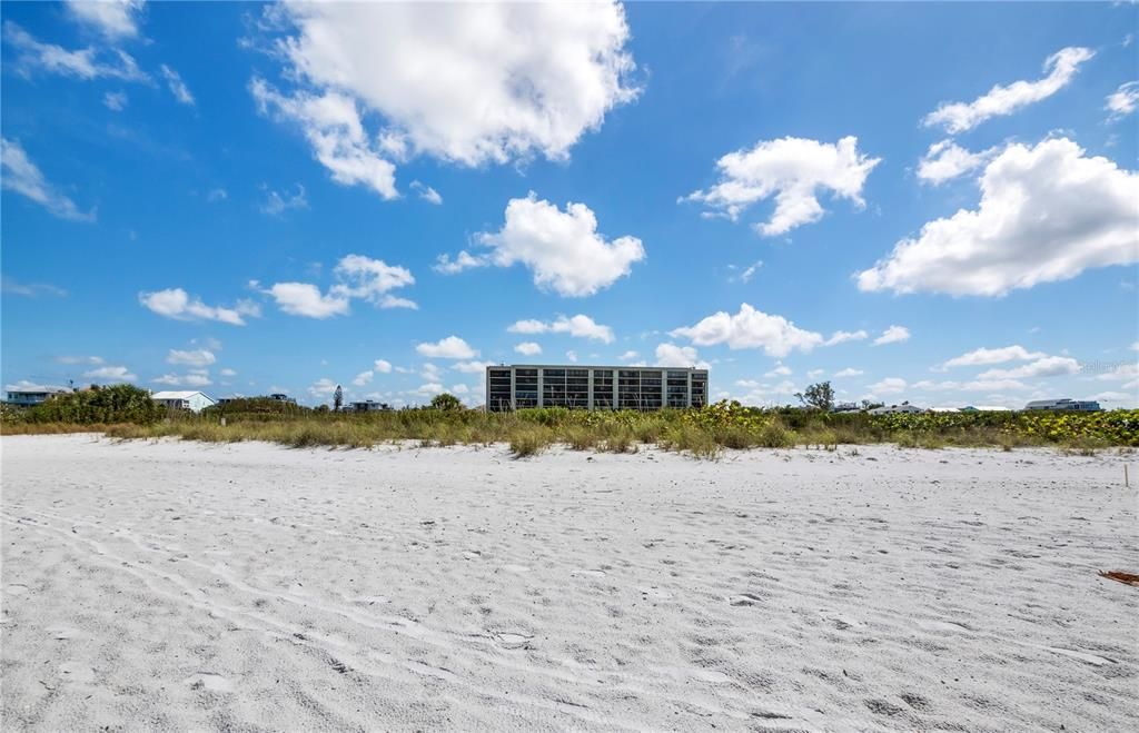 For Rent: $6,500 (2 beds, 2 baths, 1316 Square Feet)