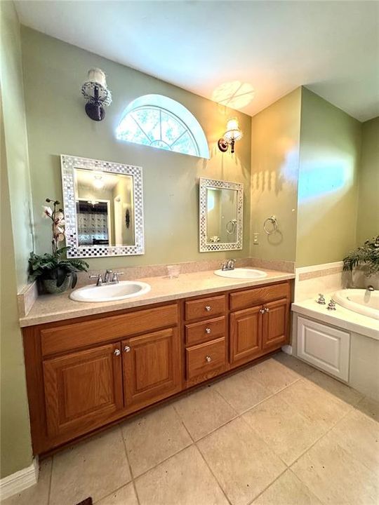 For Sale: $359,000 (3 beds, 2 baths, 2240 Square Feet)