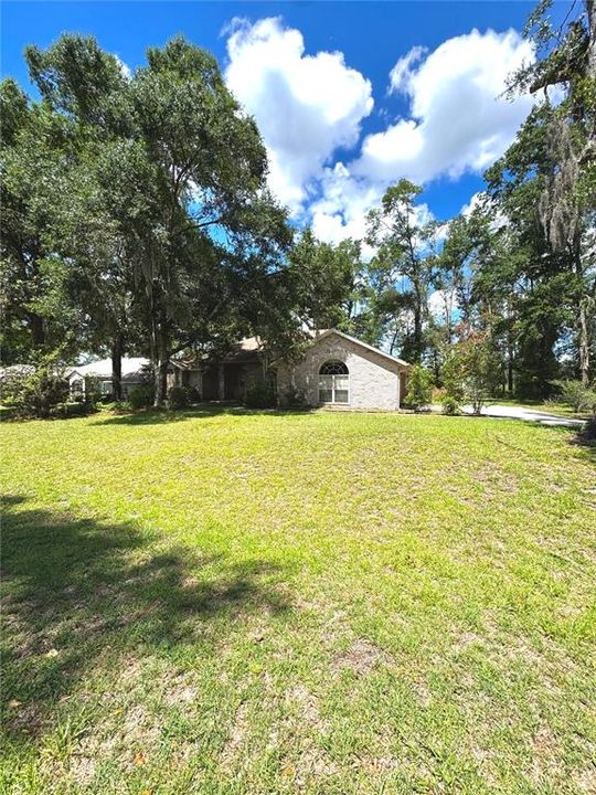 For Sale: $359,000 (3 beds, 2 baths, 2240 Square Feet)