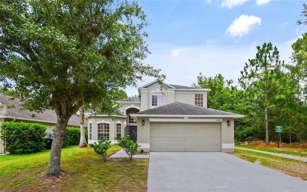 For Sale: $469,900 (4 beds, 2 baths, 2281 Square Feet)