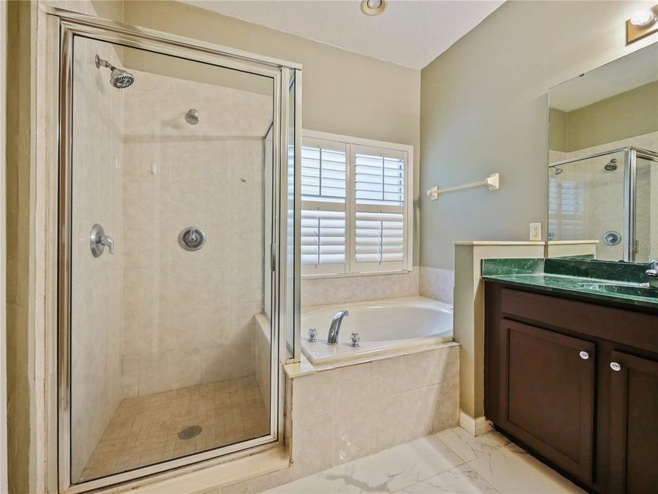 For Sale: $469,900 (4 beds, 2 baths, 2281 Square Feet)