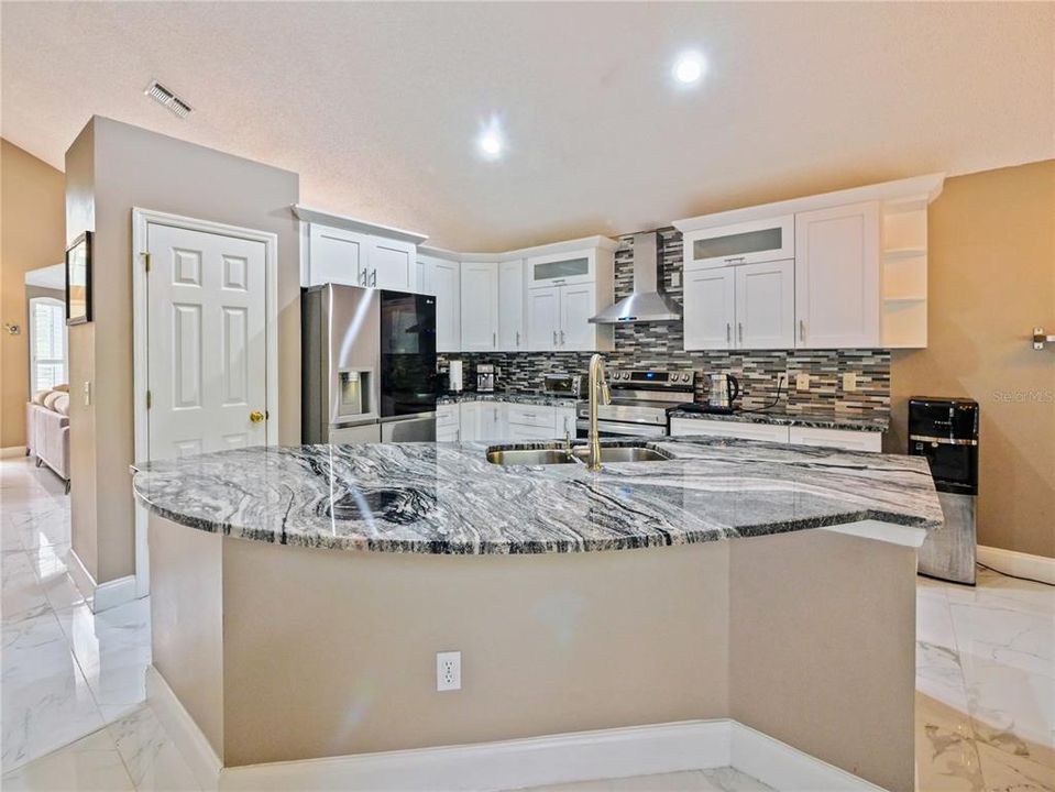 For Sale: $469,900 (4 beds, 2 baths, 2281 Square Feet)