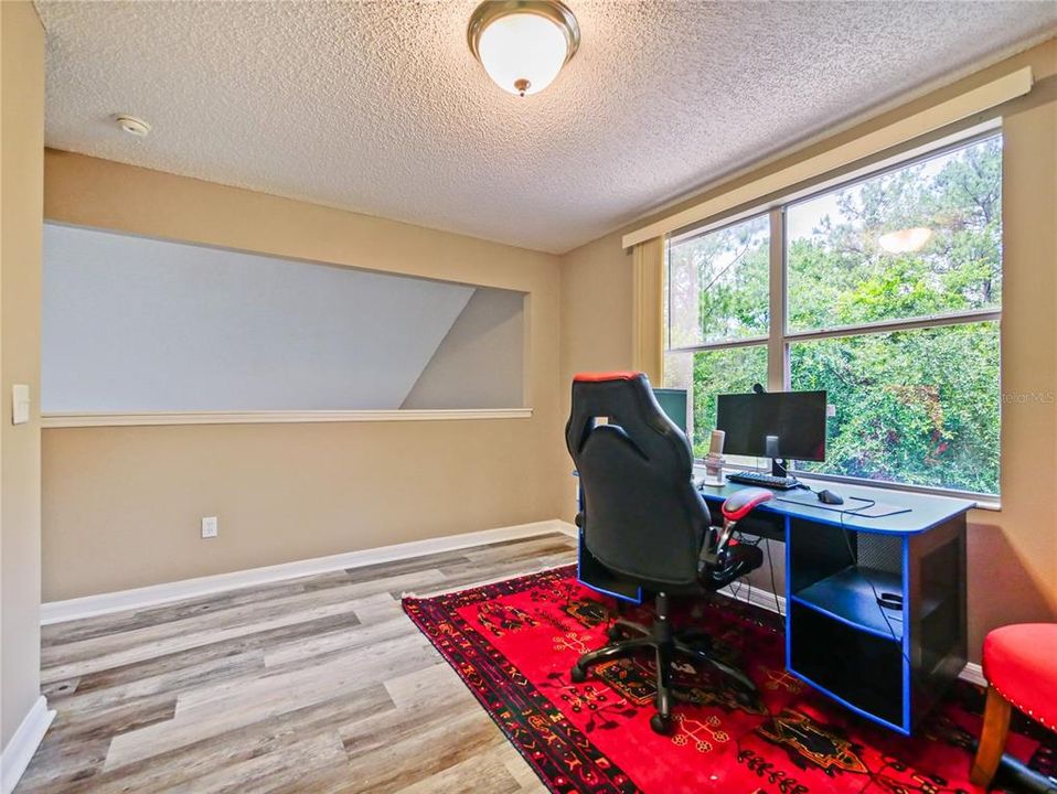 For Sale: $469,900 (4 beds, 2 baths, 2281 Square Feet)