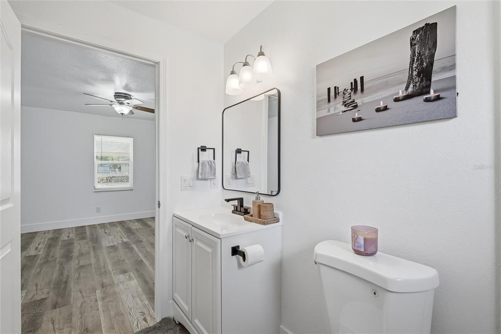 For Sale: $249,900 (3 beds, 2 baths, 1164 Square Feet)